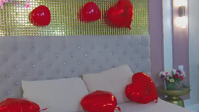 KiraMyers online show from February 14, 6:12 am