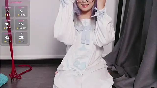 Snapshot of Yu_UwU_ chatting on October 17, 1:57 pm Yu UwU  online show from October 17, 1:57 pm