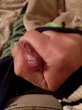 Snapshot of MaxiFabry chatting on November 15, 8:27 pm MaxiFabry online show from November 15, 8:27 pm