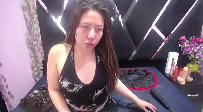 Snapshot of alison_deep chatting on February 19, 1:50 pm alison deep online show from February 19, 1:50 pm