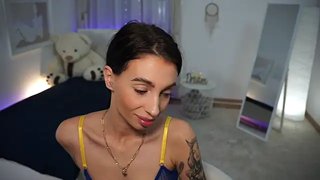 Snapshot of Laady_Rosee chatting on January 19, 5:18 pm Laady Rosee online show from January 19, 5:18 pm