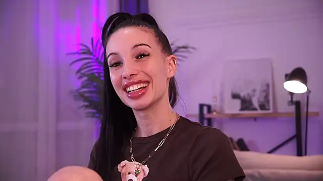 Snapshot of Laady_Rosee chatting on February 8, 5:39 pm Laady Rosee online show from February 8, 5:39 pm