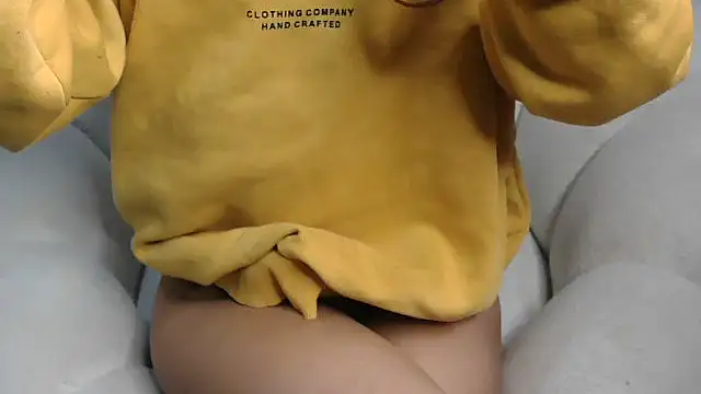 Snapshot of GoddessGlide chatting on January 9, 7:48 pm GoddessGlide online show from January 9, 7:48 pm