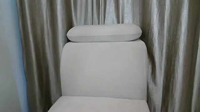 Snapshot of GoddessGlide chatting on February 23, 12:13 pm GoddessGlide online show from February 23, 12:13 pm