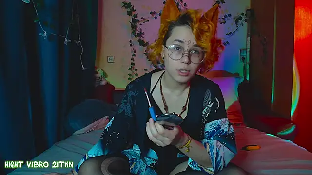 TrickyKitsune online show from March 10, 3:09 pm