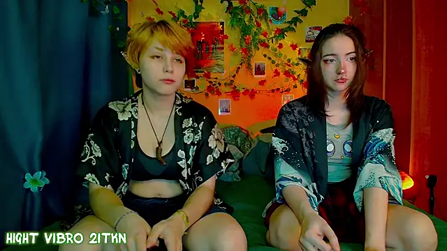 TrickyKitsune online show from October 2, 1:07 pm