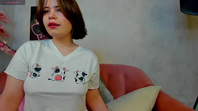 EricaElliott online show from February 4, 1:23 am