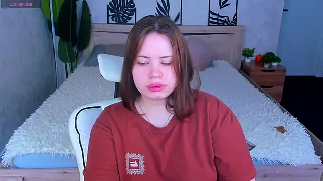 EricaElliott online show from April 27, 3:04 am
