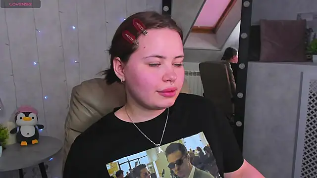 EricaElliott online show from May 14, 9:16 am
