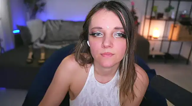 Snapshot of Magnetic_Amy chatting on January 1, 2:31 pm Magnetic Amy online show from January 1, 2:31 pm