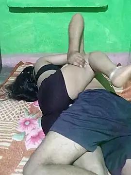 Coupleshow47 online show from May 7, 10:48 pm