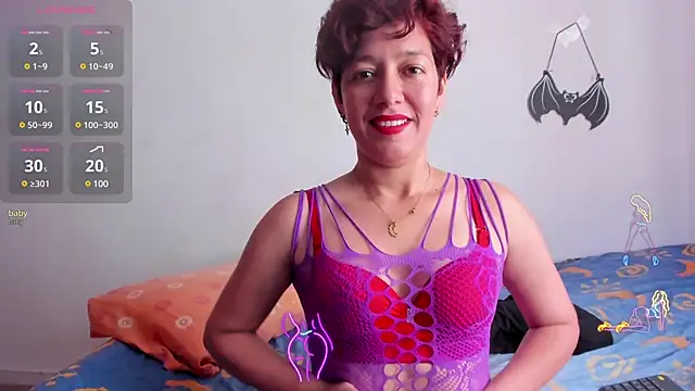 Snapshot of Laura_hellss chatting on January 16, 8:36 pm Laura hellss online show from January 16, 8:36 pm