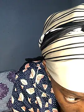 Snapshot of xxSexyTalia28 chatting on March 11, 10:05 pm xxSexyTalia28 online show from March 11, 10:05 pm