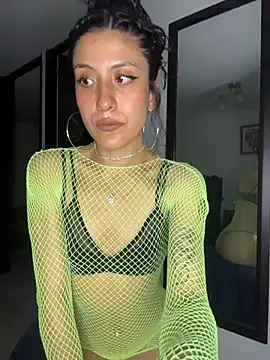 Snapshot of indira_k chatting on April 26, 1:03 am indira k online show from April 26, 1:03 am