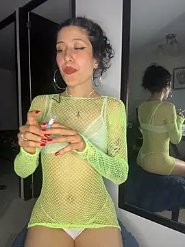 Snapshot of indira_k chatting on May 9, 1:44 am indira k online show from May 9, 1:44 am