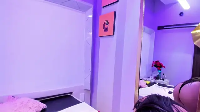 Snapshot of Chloe_Martini chatting on March 12, 3:01 am Chloe Martini online show from March 12, 3:01 am