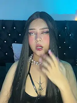 Snapshot of kath_kitty chatting on February 8, 3:30 am kath kitty online show from February 8, 3:30 am