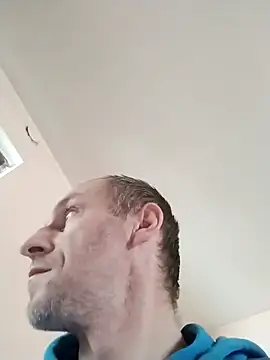 krecik1988 online show from February 17, 9:28 am