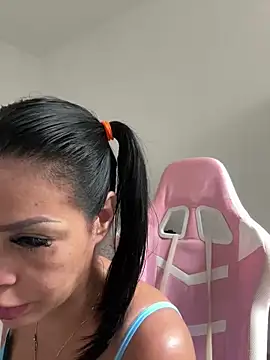Snapshot of KarolRubi1 chatting on March 8, 5:33 pm KarolRubi1 online show from March 8, 5:33 pm