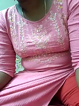 Snapshot of Tamil_roja69 chatting on December 24, 5:13 pm Tamil roja69 online show from December 24, 5:13 pm