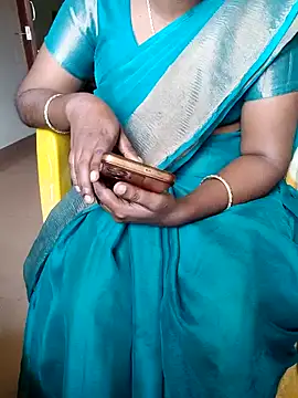 Snapshot of Tamil_roja69 chatting on December 25, 7:35 am Tamil roja69 online show from December 25, 7:35 am