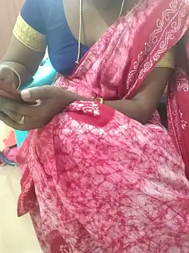 Snapshot of Tamil_roja69 chatting on January 29, 12:35 pm Tamil roja69 online show from January 29, 12:35 pm