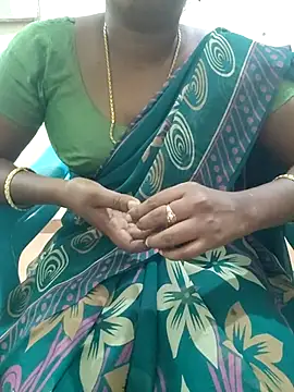 Snapshot of Tamil_roja69 chatting on February 14, 4:52 pm Tamil roja69 online show from February 14, 4:52 pm