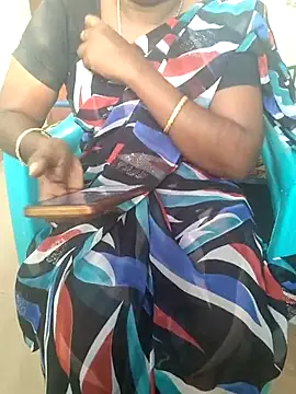 Snapshot of Tamil_roja69 chatting on February 19, 12:11 pm Tamil roja69 online show from February 19, 12:11 pm