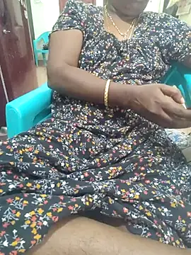 Snapshot of Tamil_roja69 chatting on March 7, 7:16 pm Tamil roja69 online show from March 7, 7:16 pm