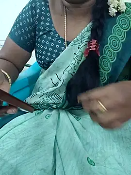 Snapshot of Tamil_roja69 chatting on September 18, 1:57 pm Tamil roja69 online show from September 18, 1:57 pm