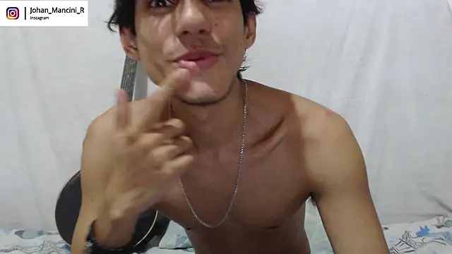 Snapshot of Johan_Mancini_R chatting on February 2, 6:17 pm Johan Mancini R online show from February 2, 6:17 pm