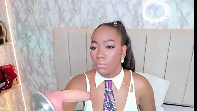 whiitneyfox online show from November 25, 11:27 pm