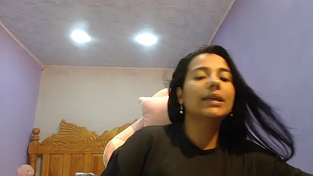 Coral0403 online show from September 18, 2:08 pm