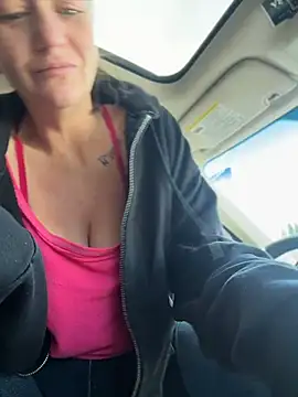 AlessasRoom online show from May 4, 1:29 pm