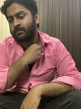 indihotguy online show from March 20, 6:42 pm