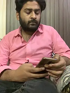 indihotguy online show from March 22, 6:47 pm