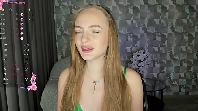 A delina online show from January 5, 7:07 pm