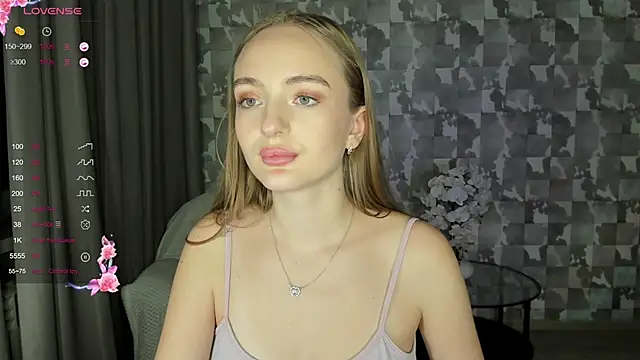 A delina online show from February 8, 9:36 pm