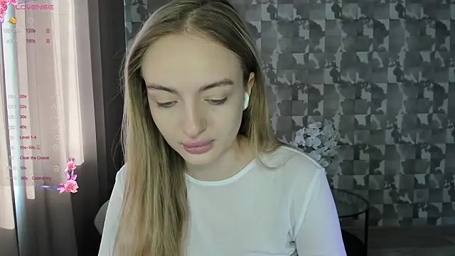 A delina online show from March 29, 7:30 am