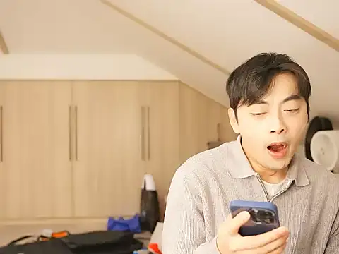 Snapshot of chinalover4199 chatting on January 10, 10:50 am chinalover4199 online show from January 10, 10:50 am