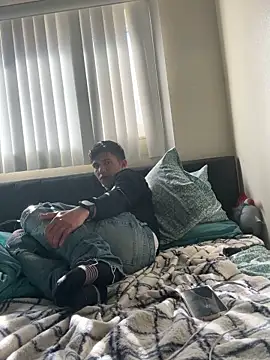 Snapshot of ansdarken chatting on March 13, 11:05 pm ansdarken online show from March 13, 11:05 pm