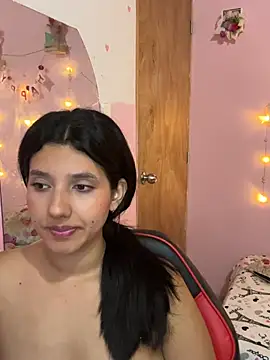 emmariders2 online show from March 31, 9:15 pm