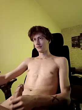 Snapshot of HalloMarcy chatting on November 4, 4:39 pm HalloMarcy online show from November 4, 4:39 pm