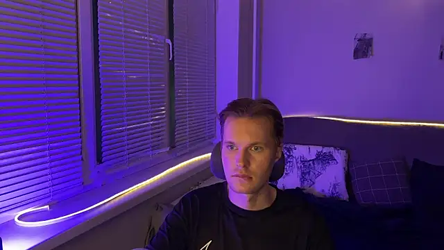 Leonnextdoor online show from January 17, 7:28 pm