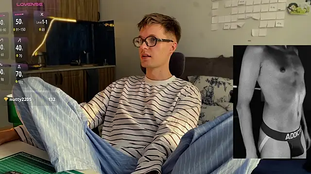 Leonnextdoor online show from February 25, 10:03 am