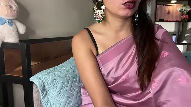 roseofvenom online show from October 2, 7:15 am