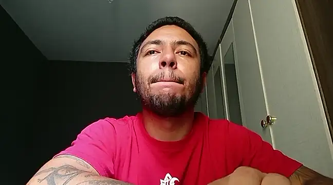 Snapshot of ggnegaogg chatting on February 4, 1:59 pm ggnegaogg online show from February 4, 1:59 pm