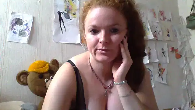 Rae Jeannie online show from September 18, 7:32 am