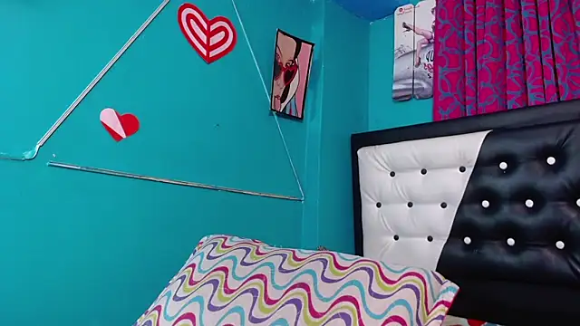 valerie mase online show from February 2, 9:13 pm