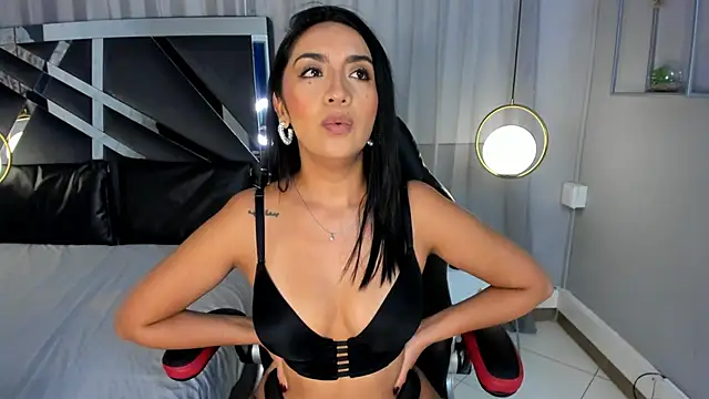 MAGIC AURORAA online show from January 10, 12:04 pm